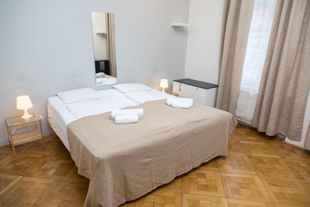 Welcome Apartments On Lublanska Praag Buitenkant foto