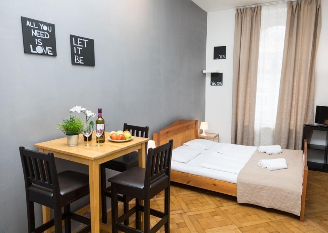 Welcome Apartments On Lublanska Praag Buitenkant foto
